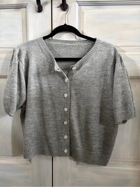 NWOT - Cardigan (short puff sleeve)